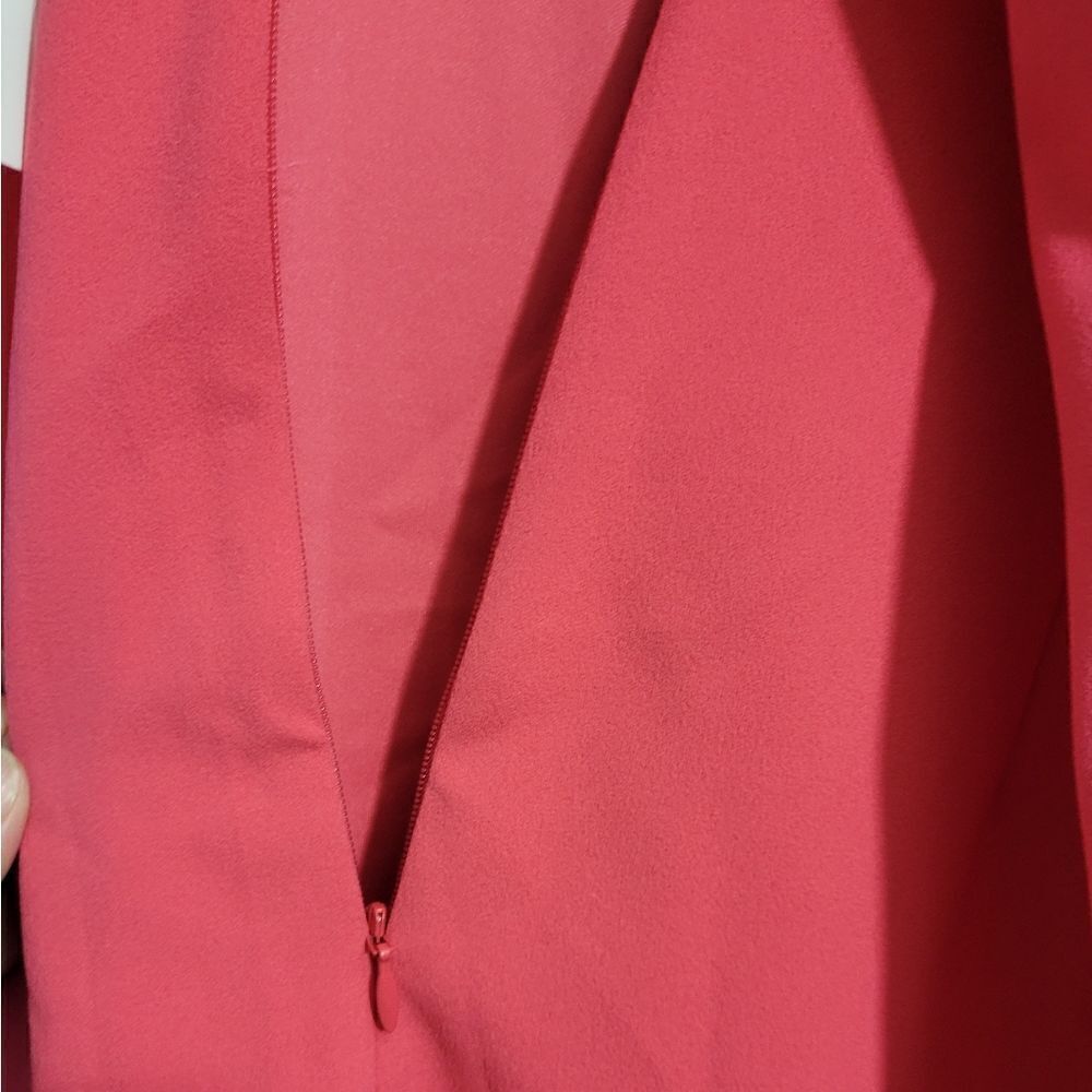 Keyhole Halter Dress - Picture 2 of 15